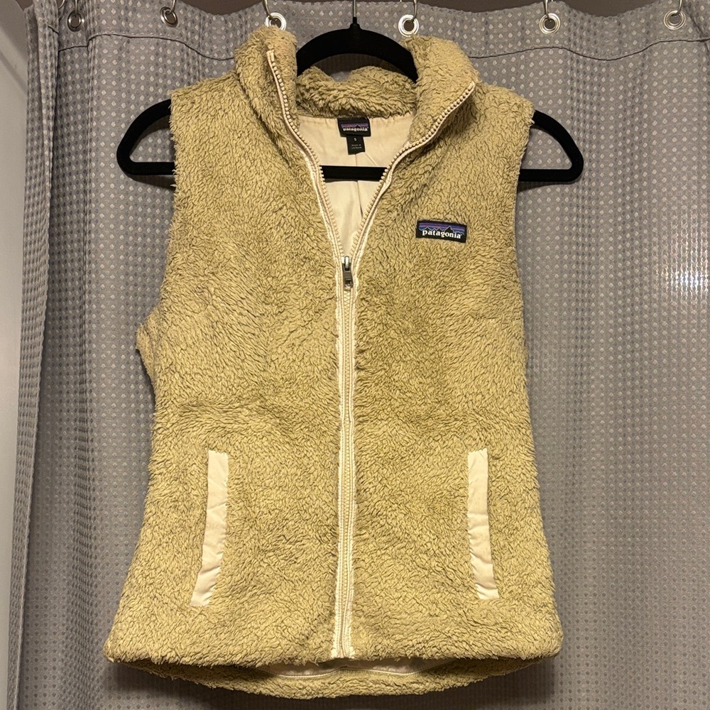Patagonia Cream Sherpa Vest